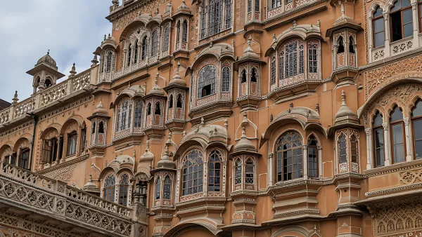 Hawa Mahal's Intricate Facade Jaipur's Pink City Gem